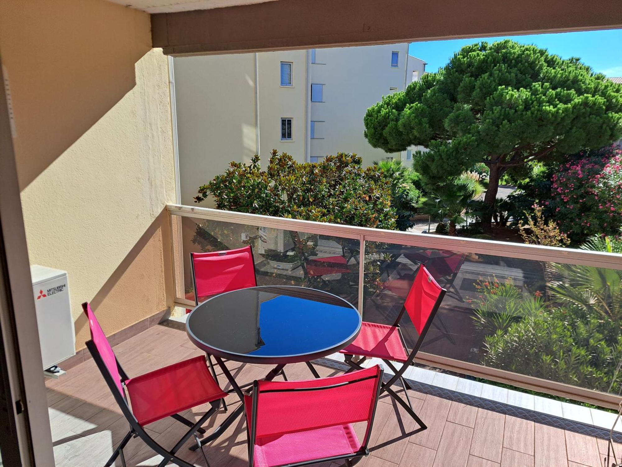 Helios 32, T2 Climatise, Parking, 500M Plage Agde Exteriér fotografie