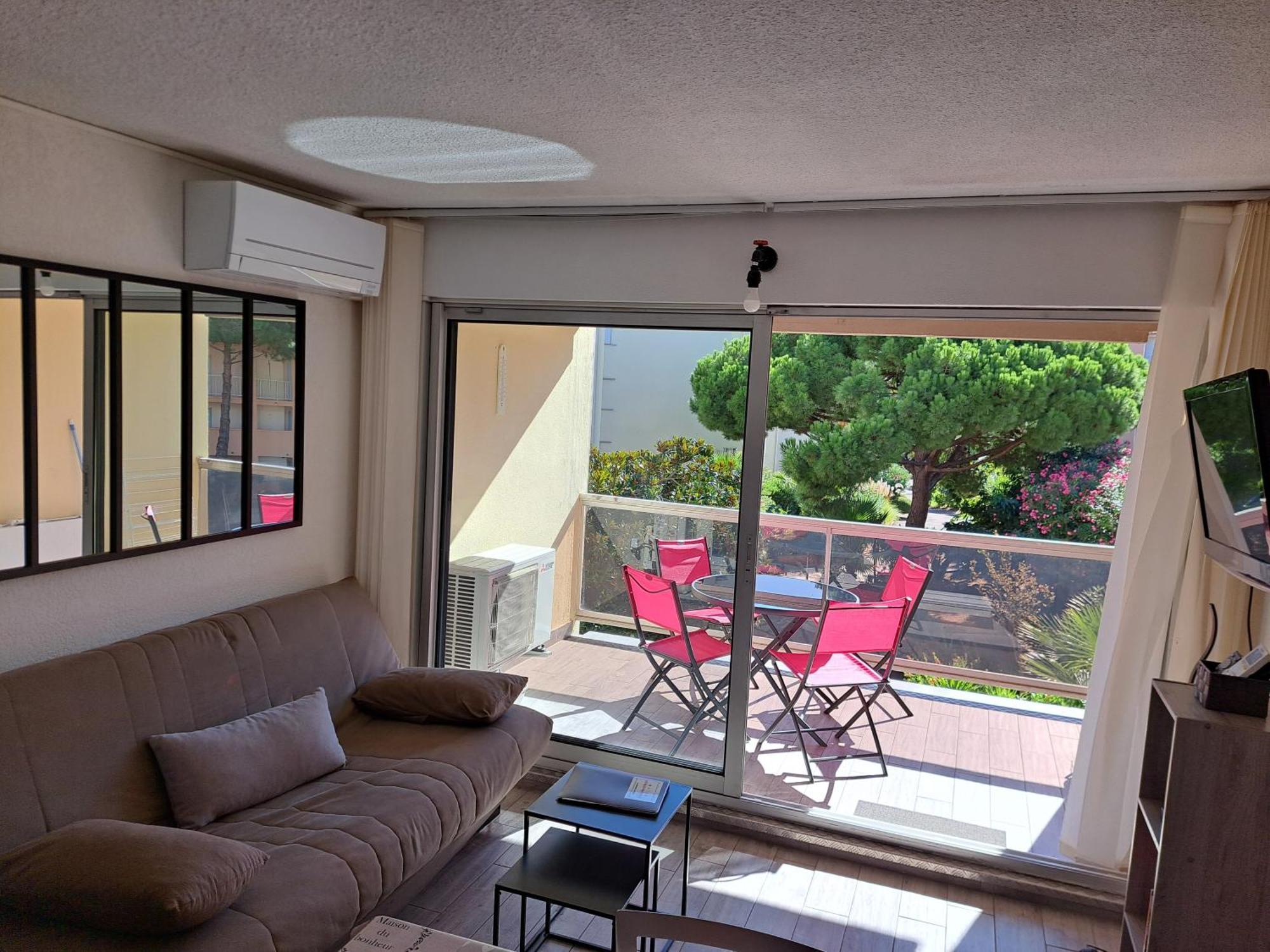Helios 32, T2 Climatise, Parking, 500M Plage Agde Exteriér fotografie